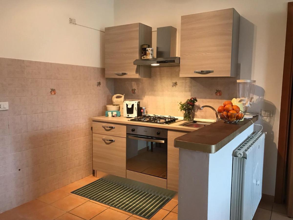 La Casa Di Demetra. Un Paradiso Tra Gli Olivi. Montecchio  Buitenkant foto