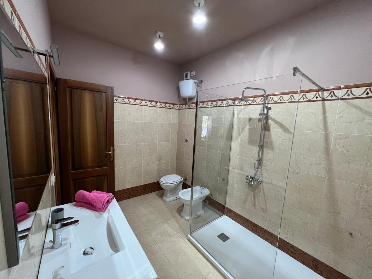 La Casa Di Demetra. Un Paradiso Tra Gli Olivi. Montecchio  Buitenkant foto